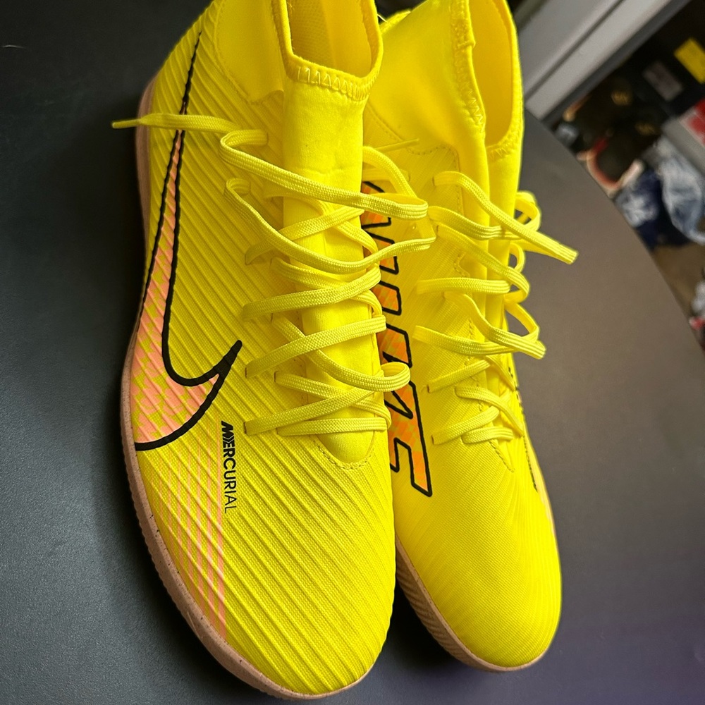 Nike Mercurial soccer Turf Sz 13 New No box